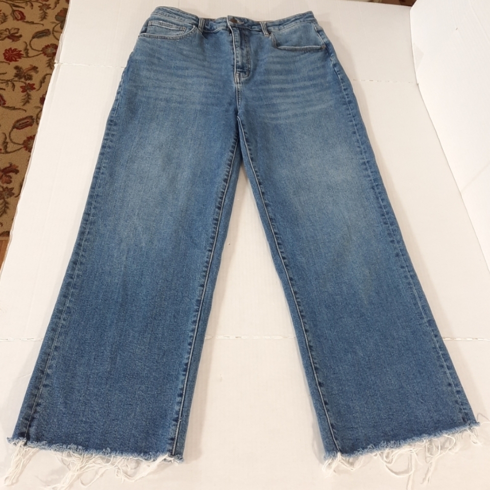 Oliver Logan Aberdeen Raw Hem Wide Leg Crop Jeans